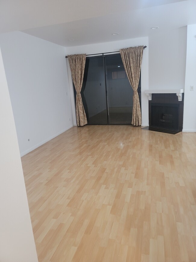 Photo - 330 Cordova St Unit 166