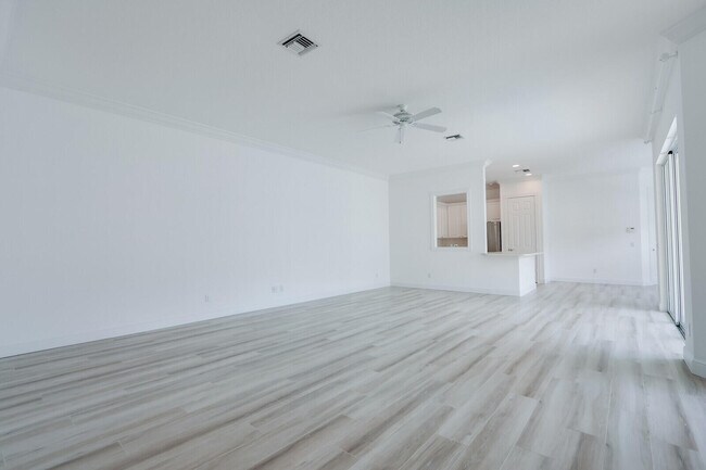 Photo - 122 Marlberry Cir