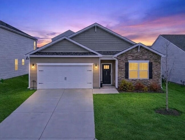 Building Photo - 462 Fenwick Dr