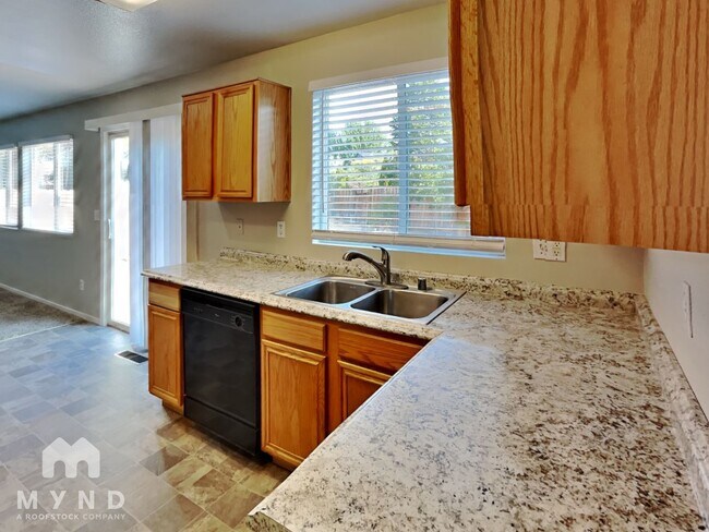 Photo - 10005 Sageland Way