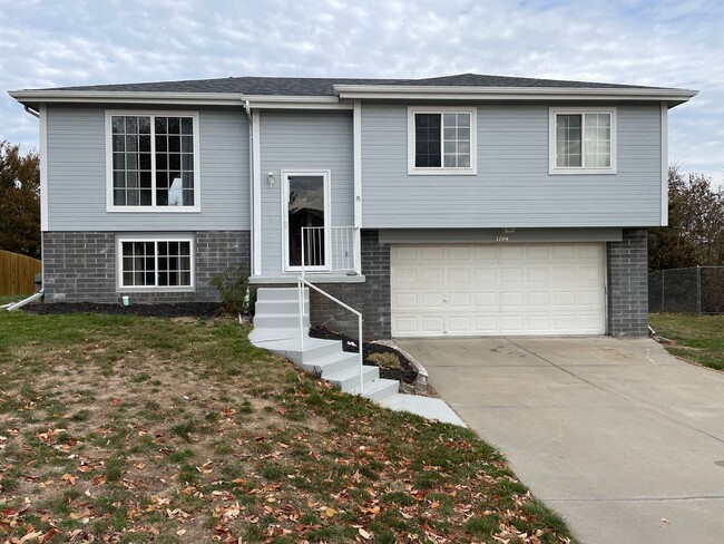 Photo - Beautiful Home in Bellevue for Rent!!!