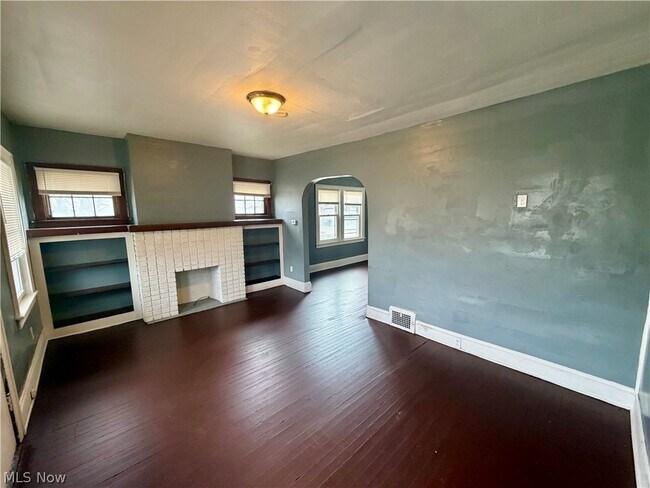 Photo - 578 Hoye Ave Unit 1