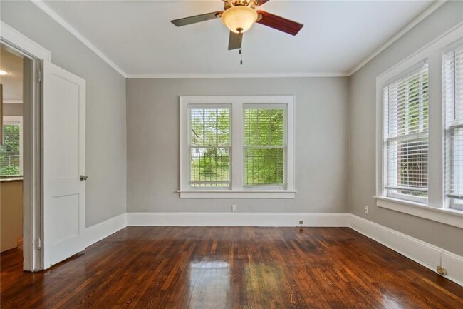 Another view of master bedroom - 1178 Donnelly Ave SW Casa