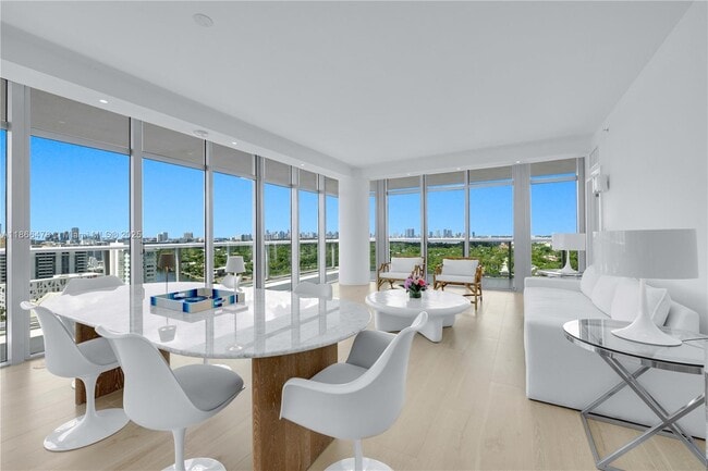 Building Photo - 3737 Collins Ave Unit S-1603 Rental