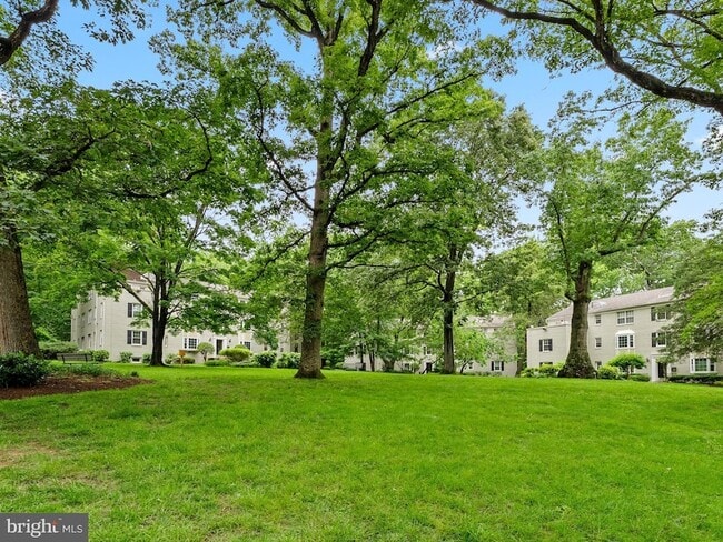 Photo - 708 S Arlington Mill Dr Unit 104