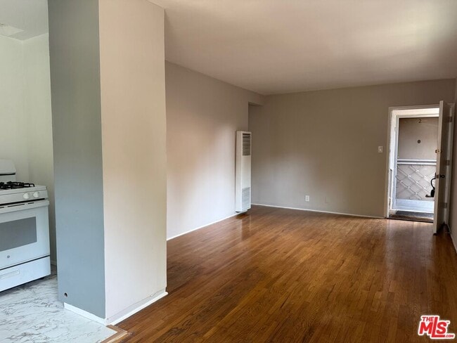 Photo - 1159 N Genesee Ave
