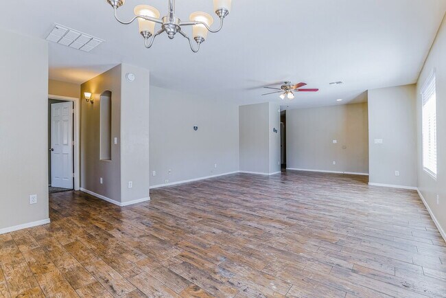 Photo - 2053 W Hayden Peak Dr