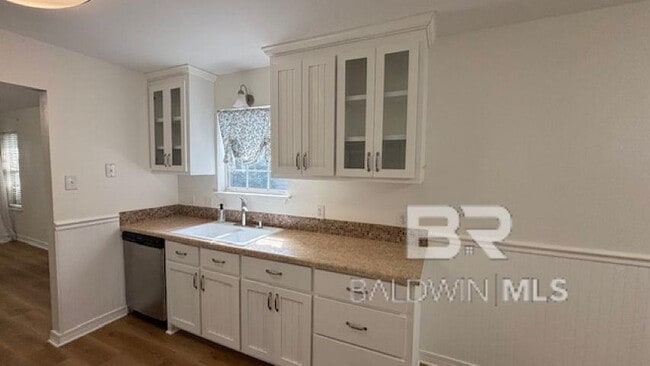 Photo - 508 Westchase Ct N