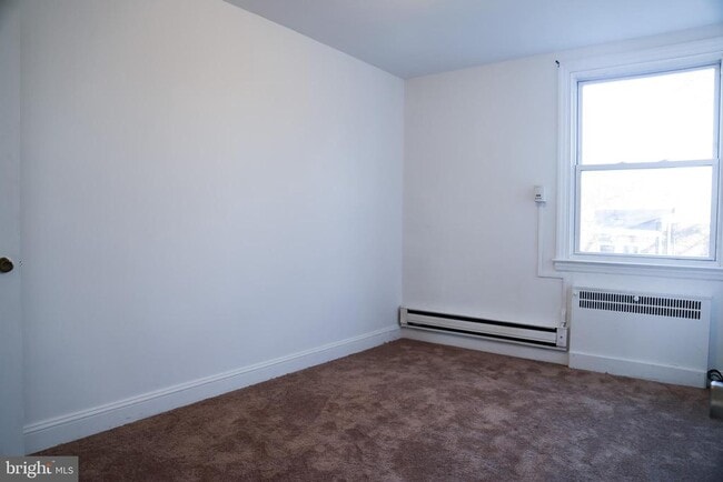Photo - 105 St Laurence Rd