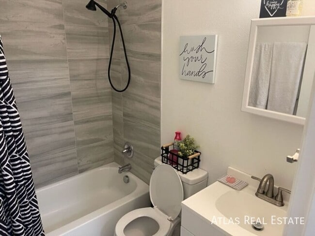 Photo - 4340 Ericson Dr Unit 3