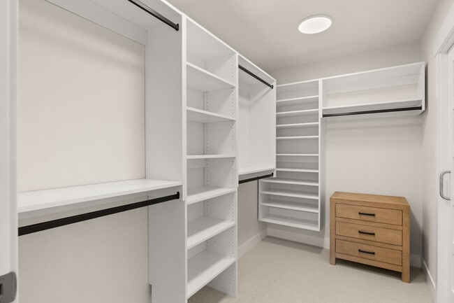 The Kodiak Club and Residences