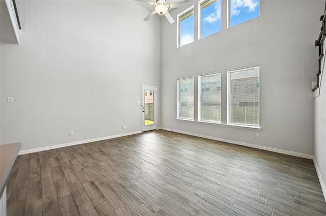 Photo - 700 Parkside Dr