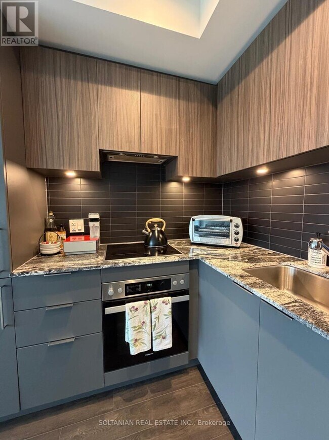 Photo - 20 O'Neill Rd Unit 1220