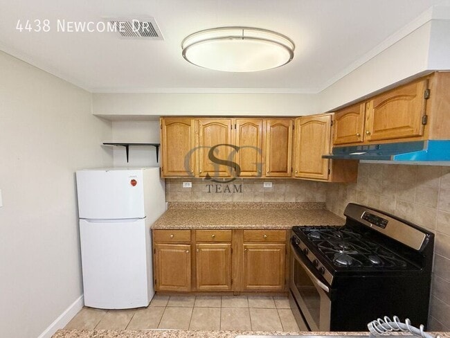 Photo - 4438 Newcome Dr