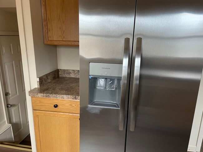 Photo - 318 Russell St