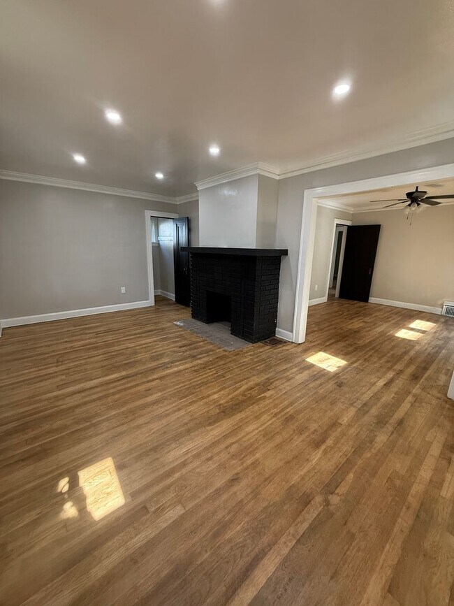 Photo - Endora Unit Endora DOWN