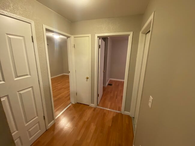 Photo - 1090 Elda Ln