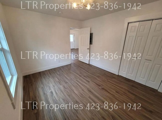 Photo - Ivy St (1423)