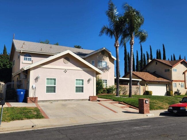 Building Photo - 10458 Brooke Ave