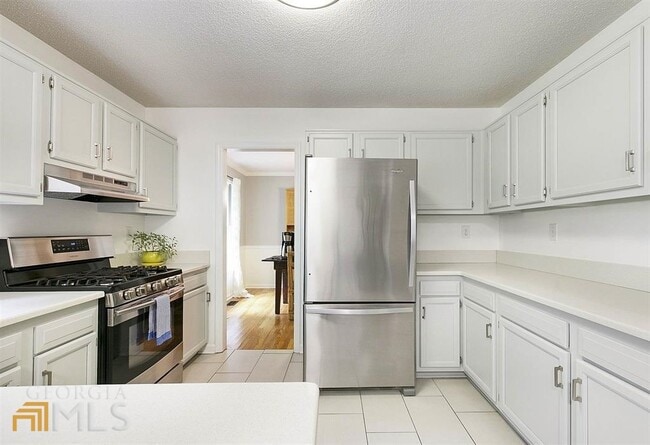 Photo - 210 Spring Forest Way