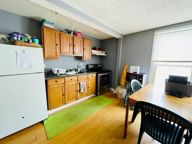 Photo - 3 N Main St Unidad 3