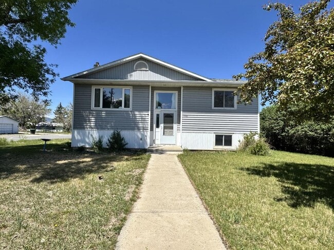 Building Photo - 1500 Cole Ave