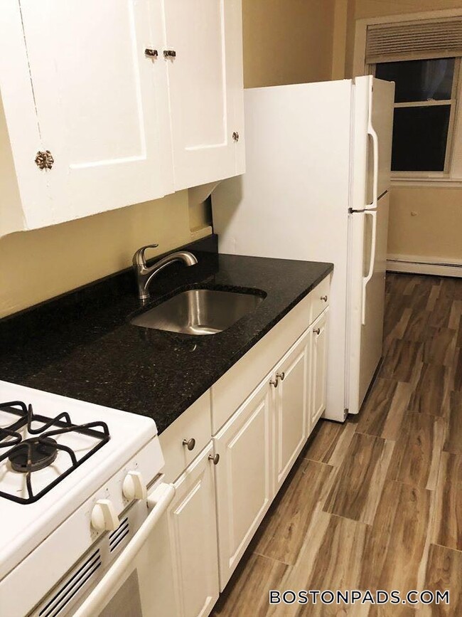 Photo - 233 Lafayette St Unidad 1