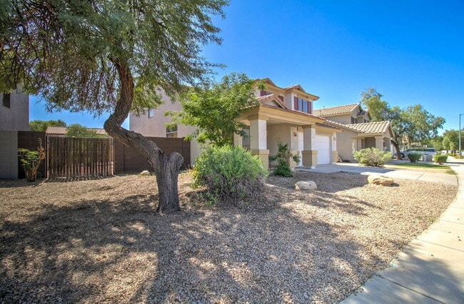 Photo - 16745 W Fillmore St