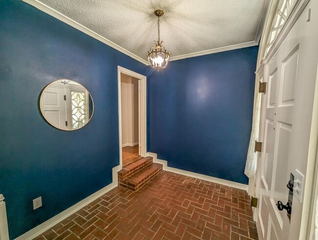 Photo - Spacious 4/3 bathroom Home