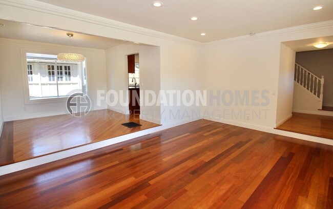 Photo - Stylish 3BD/2.5BA in San Marin with Dreamy...