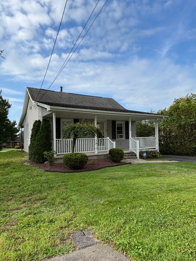 Photo - 130 E Northview Ave