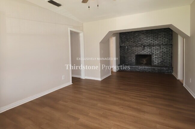 789 Gardenia Ln