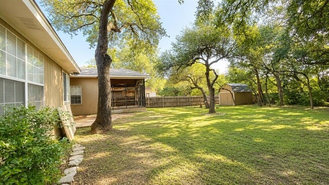 Photo - 306 N Mt Rushmore Dr