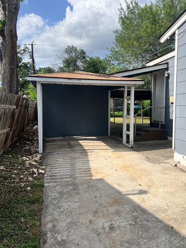 Harwood - Harwood Apartment Unit 2