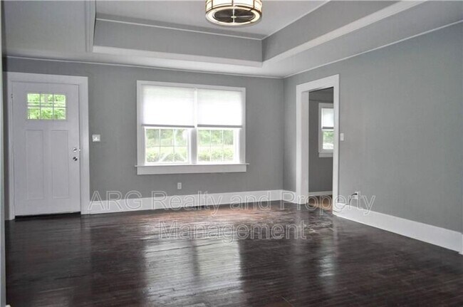 Photo - 354 Hamilton E Holmes Dr NW