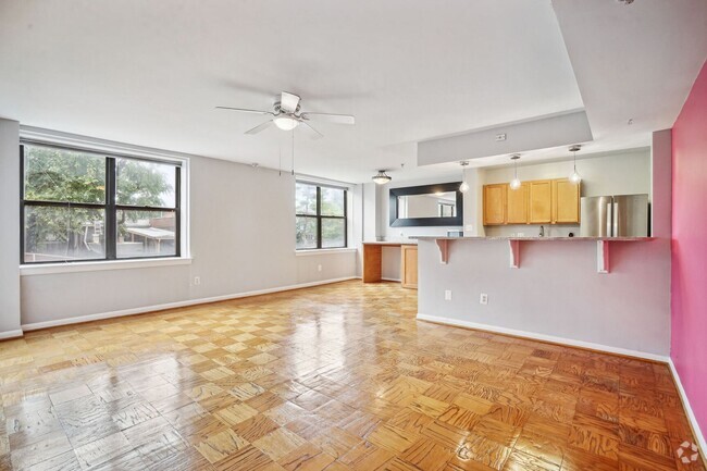 Building Photo - Available Now! 1 bed/ 1 bath in a light-fi... Unit 222 Rental