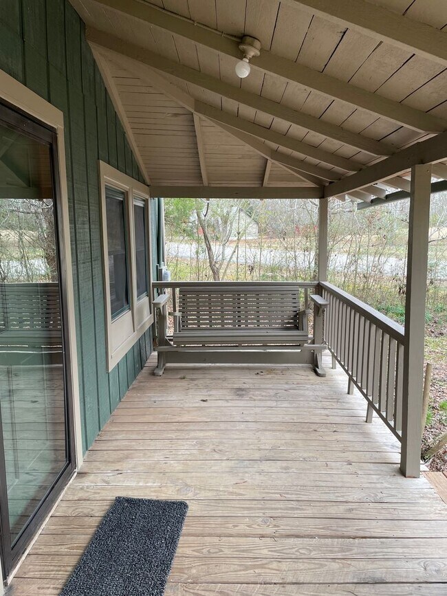 Renovated 2/1 House in Armuchee 995 Rental House Rental in Rome, GA