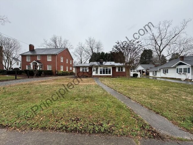 Downtown Lincolnton - Downtown Lincolnton House