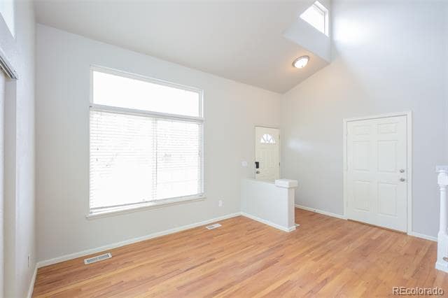 Photo - 4652 Genoa St