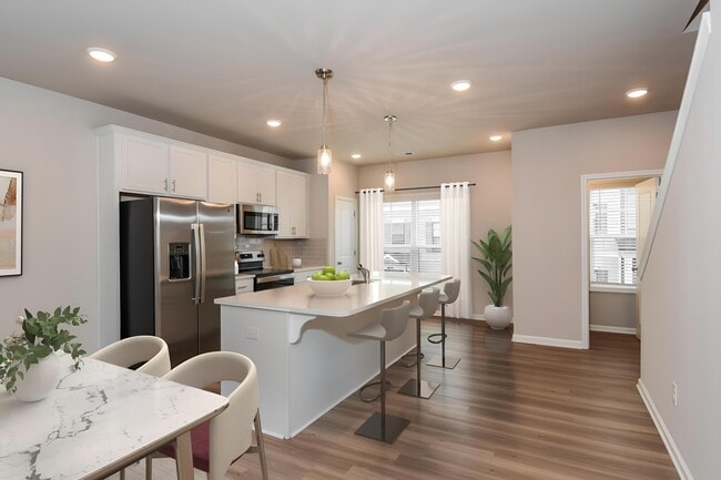 Photo - 759 Calvin Pk Dr