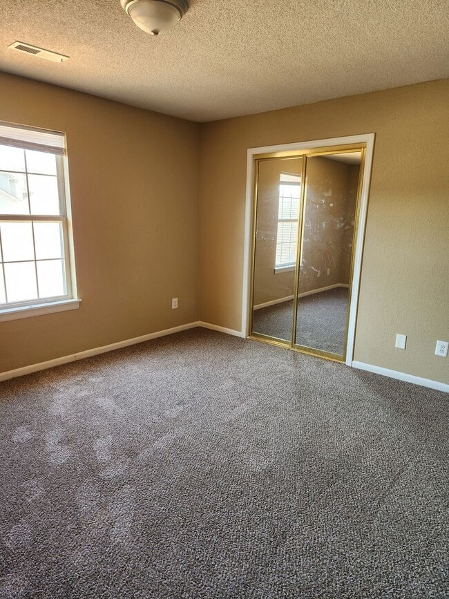 Photo - 2 bedroom 2/12 bath