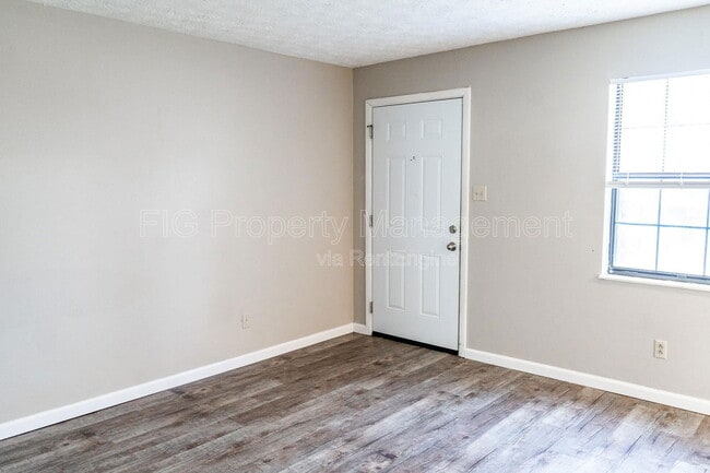 Photo - 129 Hillcrest Dr Unit 4