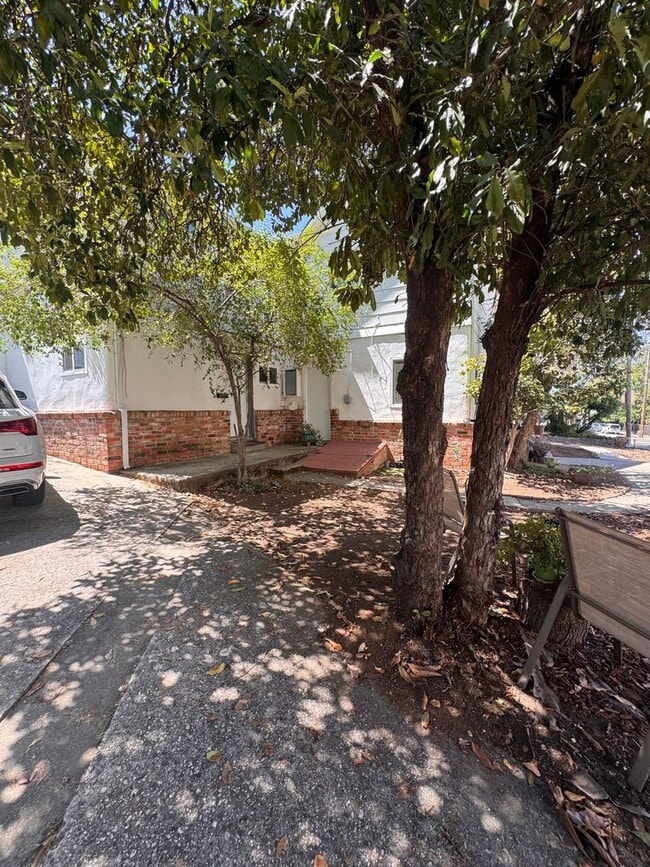 Building Photo - 148 Agard St Unit 150 C