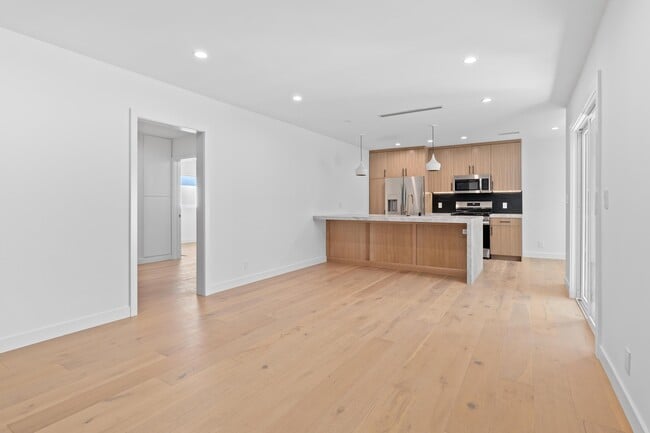 Photo - 1127 16th St Unidad E