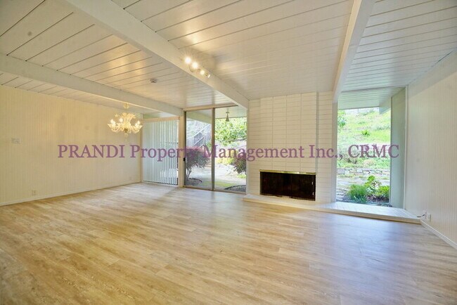 Photo - 1309 Idylberry Rd