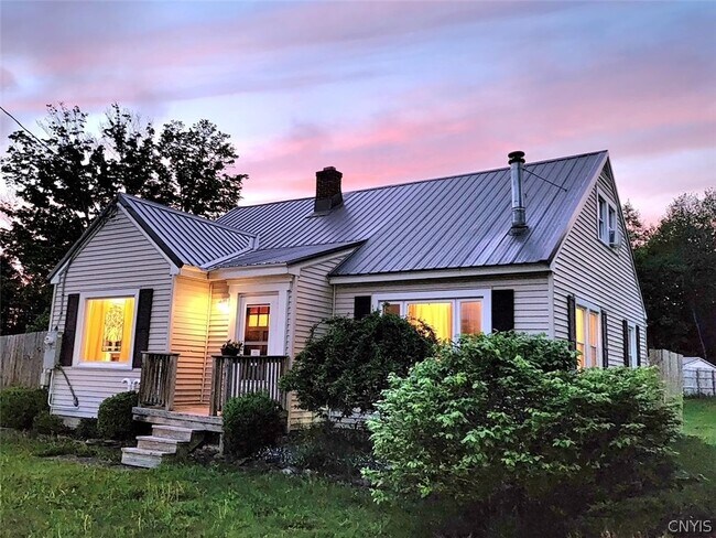 Photo - 2800 NY-49