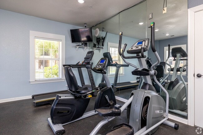 Photo - Fieldstone Apartments