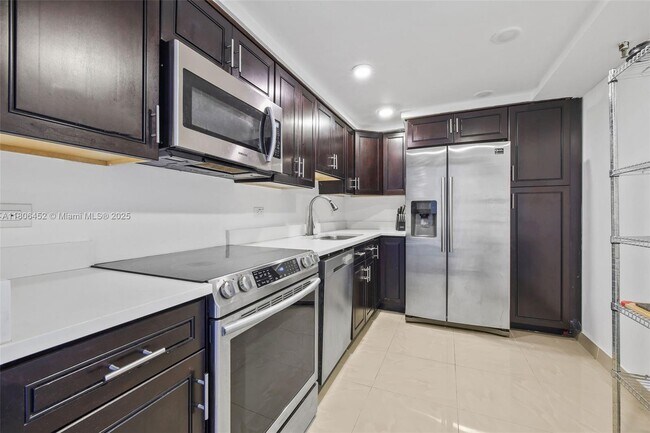 Photo - 20515 E Country Club Dr Unit 645