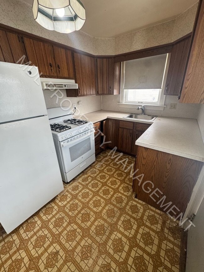 Photo - 909 Mackinaw St Unit 1