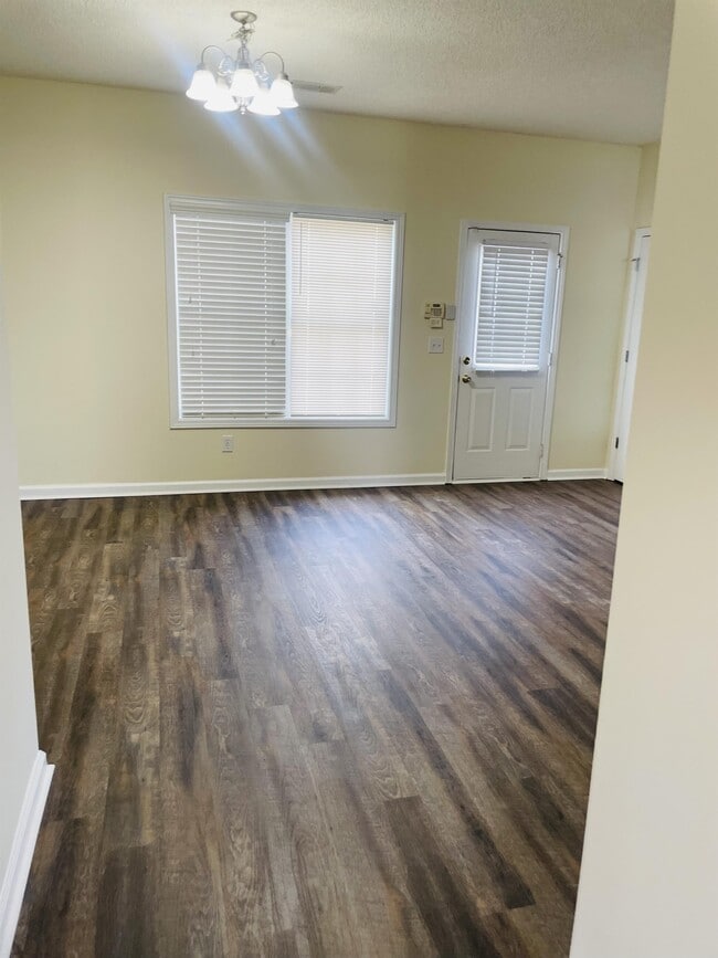 Photo - 7635 Commerce Ct